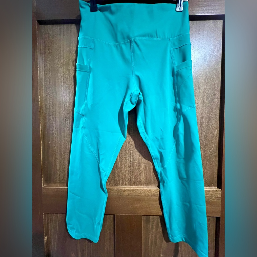 Zyia Capri Legging